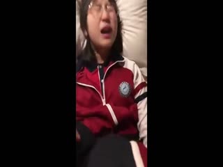 【网曝热门事件_制服萝莉】河南实验中学眼镜萝莉史上最全性爱甄选，吃鸡啪啪高手全能，。-sen